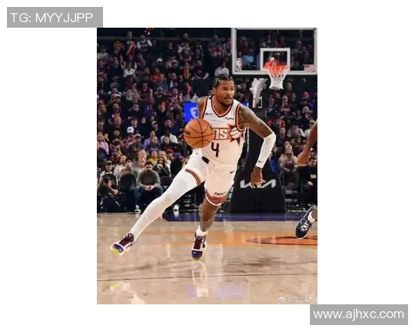 格林首秀29+6三分！卡登缺席快船惨败太阳 布克24+7祖巴茨23+11