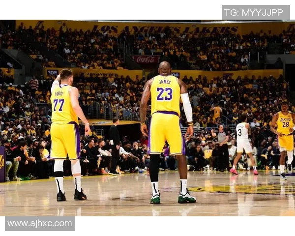 美媒提议湖人裁掉詹姆斯！点出2个关键原因，东契奇正式回应
